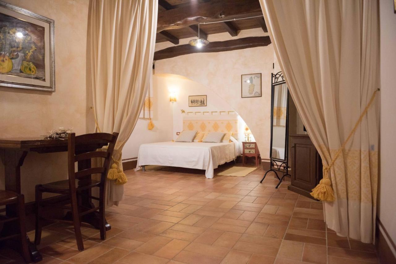 Hotel Anticos Palathos โอโรเซย ภายนอก รูปภาพ