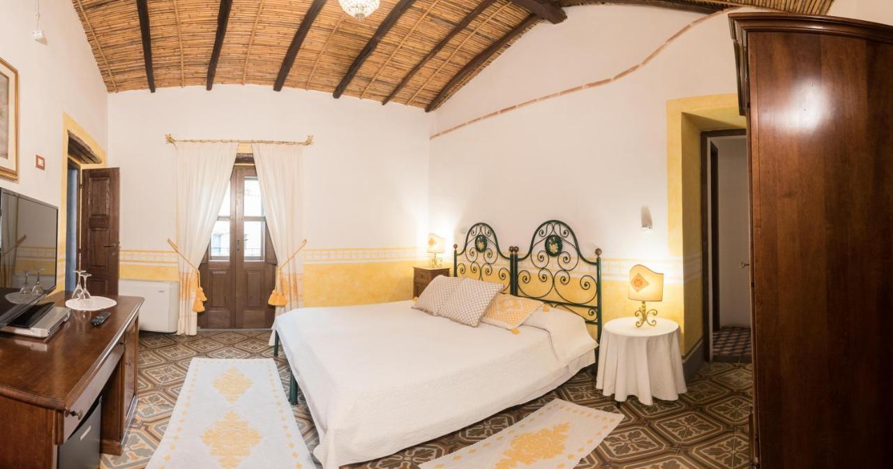 Hotel Anticos Palathos โอโรเซย ภายนอก รูปภาพ