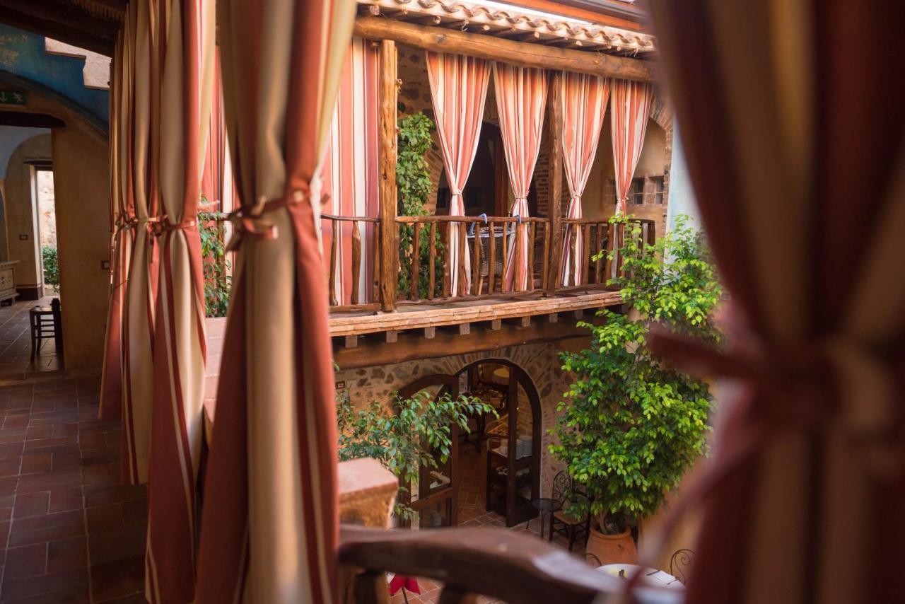 Hotel Anticos Palathos โอโรเซย ภายนอก รูปภาพ
